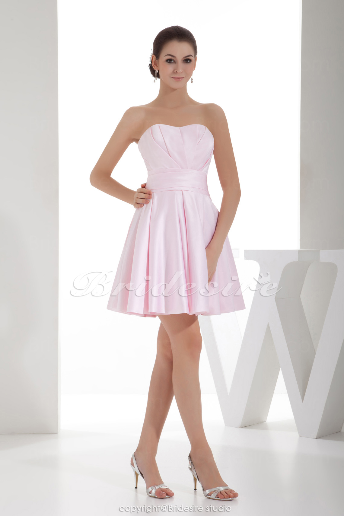 A-Linie trägerloser Ausschnitt Kurz/Mini ärmellos Satin Kleid - Thumbnail 3
