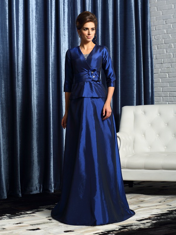 A-line Col en V La moitié des manches Taffetas robe de mère de mariée