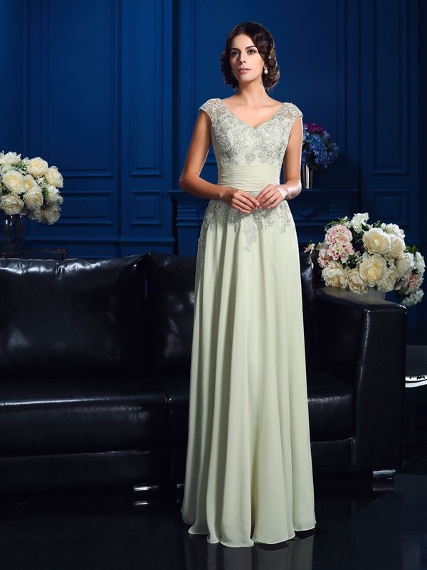 A-line V-neck Sleeveless Chiffon Mother of the Bride Dress