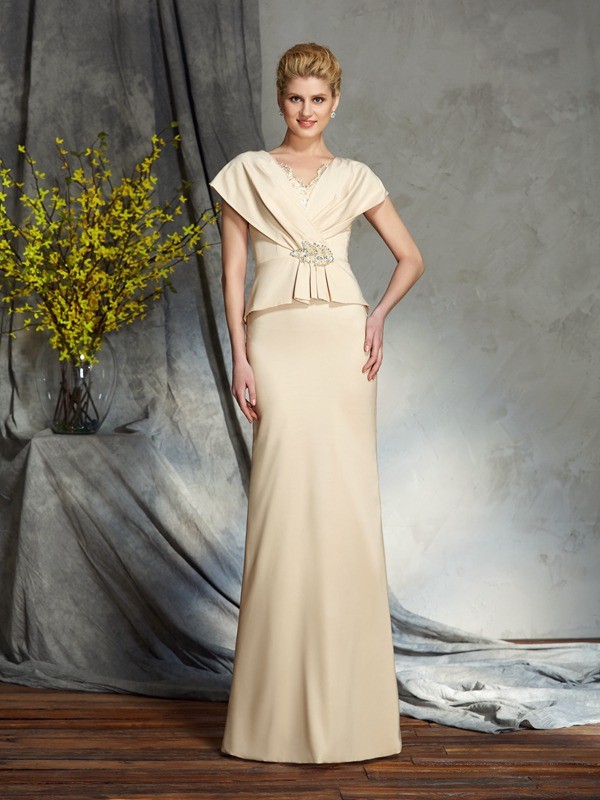 Fourreau/Column Col en V Manche courte Satin Stretch robe de mère de mariée