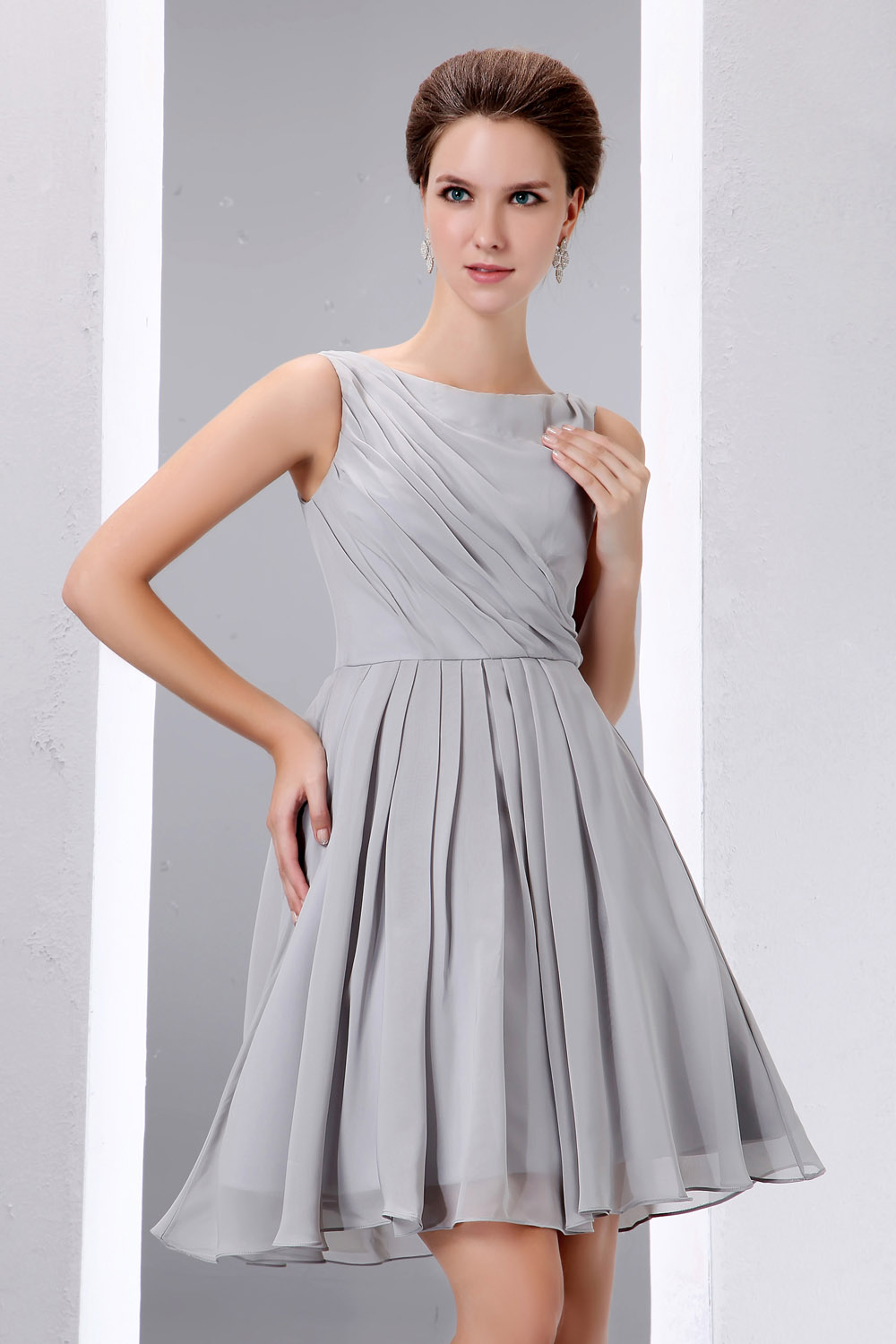 Sheath/Column Strapless Short/Mini Organza Homecoming Dress - Thumbnail 4